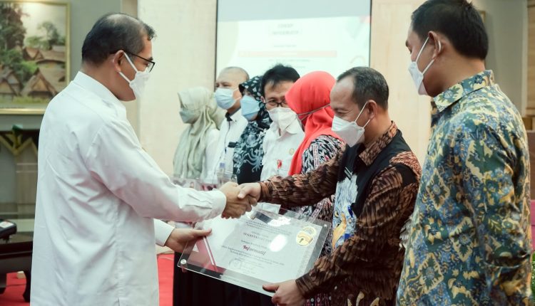 Sekretariat Dprd Banten Raih Penghargaan Keterbukaan Informasi Publik