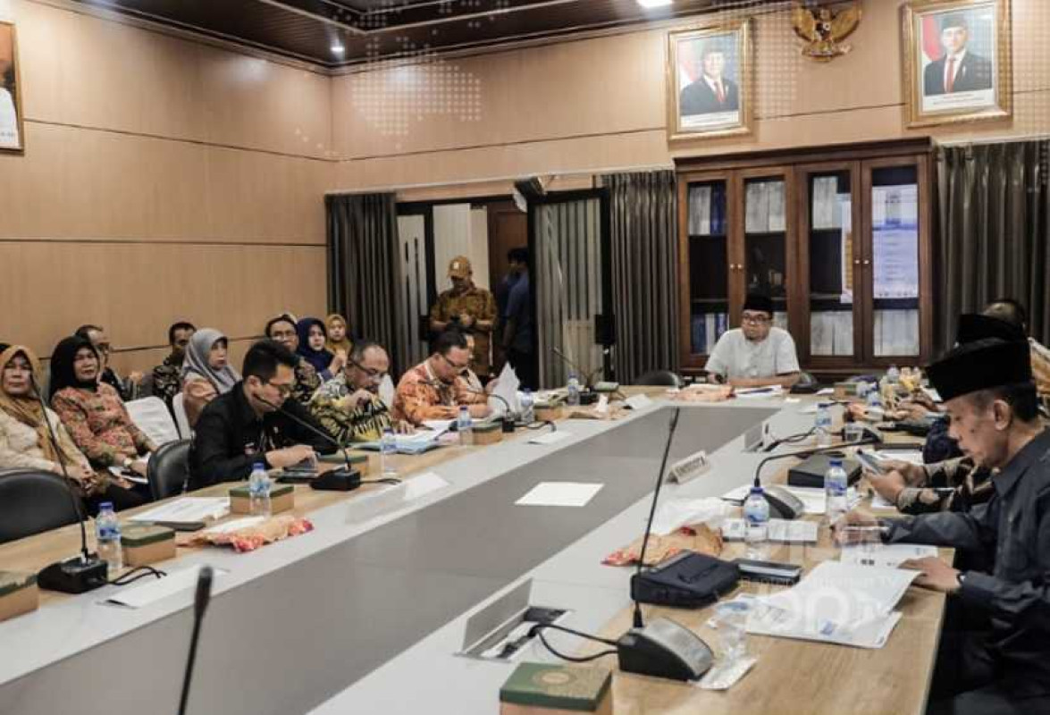 Panggil Mitra Kerja, Komisi II Lakukan Rapat Bahas Capaian dan Realisasi APBD TA 2025 Triwulan I