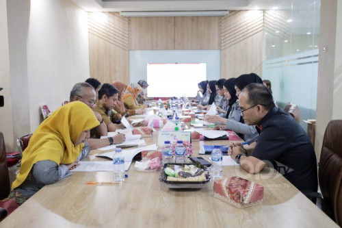 Rapat Harmonisasi dan Sinkronisasi Raperda Usul Komisi V Bersama Kemenkum HAM Tentang Pemajuan Kebudayaan Daerah