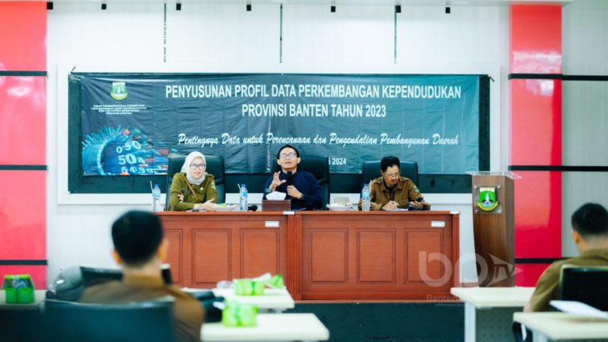 Ketua Komisi I Hadiri Sosialisasi Penyusunan Profil Data Perkembangan Kependudukan Provinsi Banten