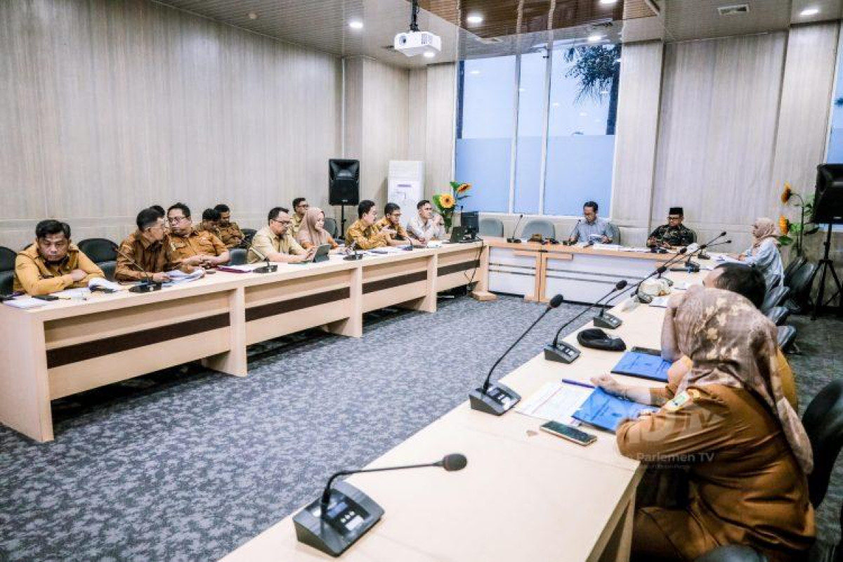 Komisi I DPRD Banten Gelar Rapat Evaluasi Pelaksanaan Program Kerja Bersama OPD